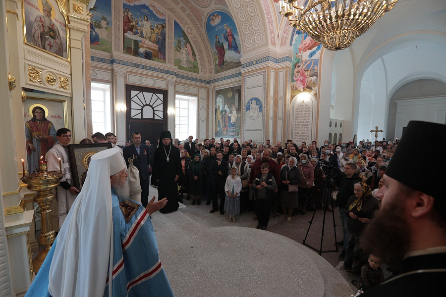 Великое освящение Казанского храма села Дединово